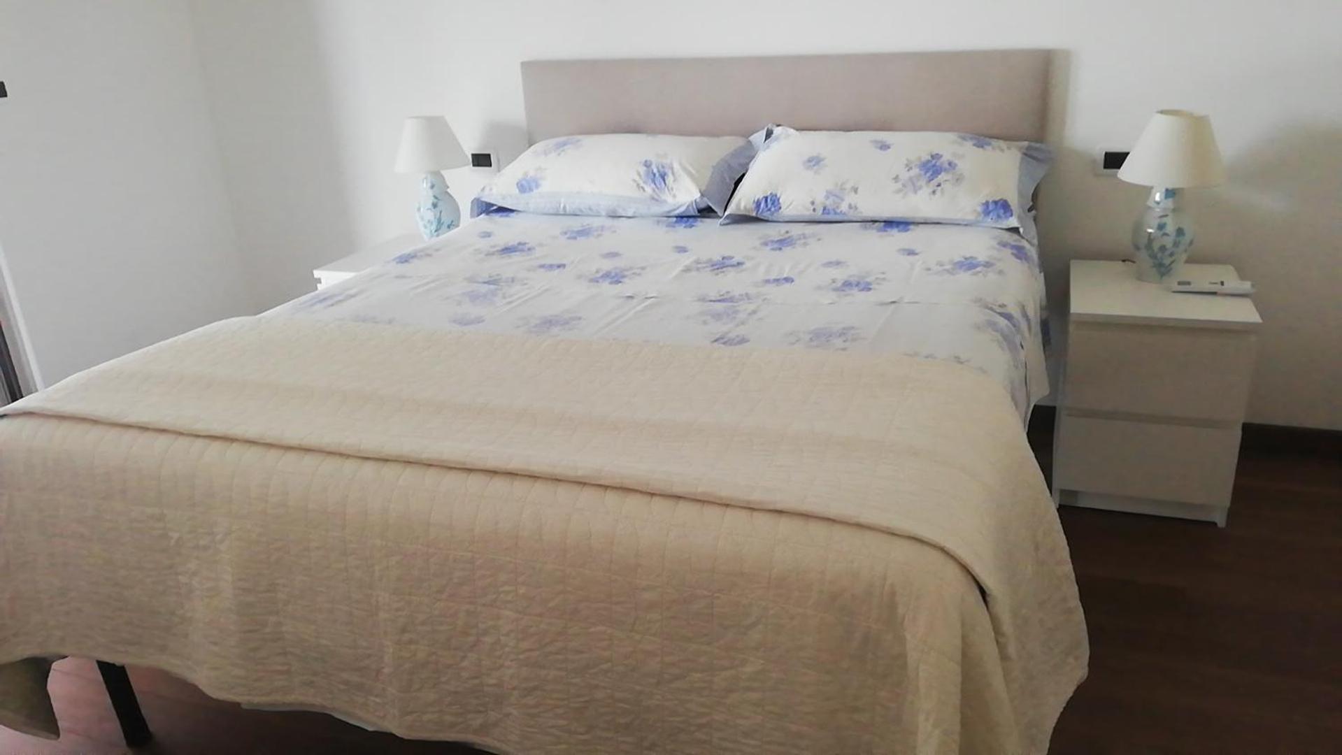 White-Blue Vibes, Seafront 2-Bedroom Apt Montesilvano Marina Eksteriør bilde